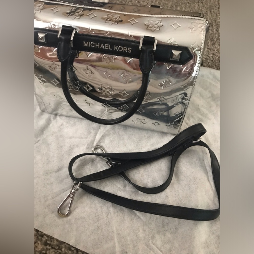 Michael Kors Silver and Black Medium Mirror Metallic Duffle/ Matching Wallet